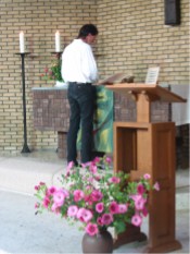 Herr Georg Baruth ist der Lektor im Lektorengottesdienst